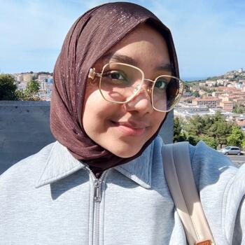 Babysitter in Ancona: Tapassum