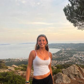 Babysitter in Paris: Ambre