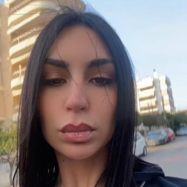 Babysitter in Alimos: Χριστινα