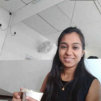 पुणे में बेबीसिटर: Payal