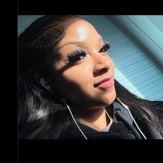 Baby-sitter in Brampton: Alicia