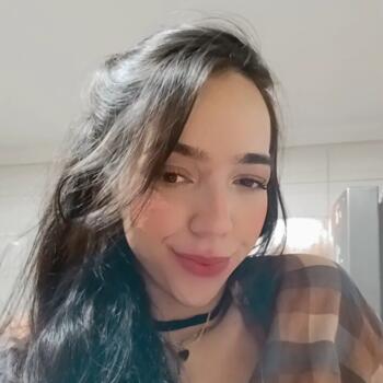 Babá em Uberaba: Larissa