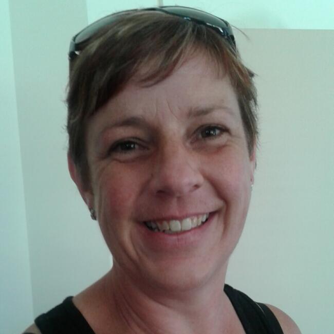 Babysitter in Napier City: Gina