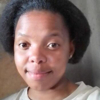 Babysitter in Port Elizabeth: Thandokazi