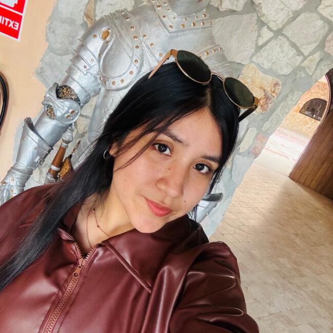 Babysitter in Moche: Gianela