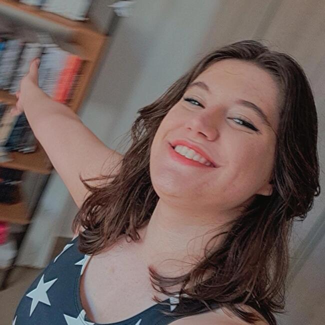 Babysitter in Campinas: Helena