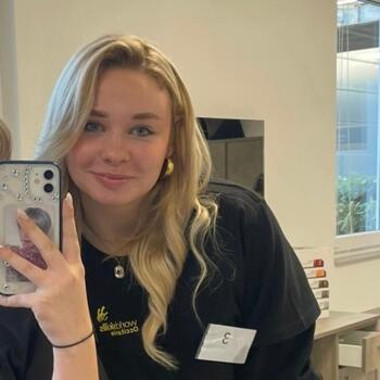 Babysitter in Perpignan: Lilly