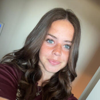 Babysitter in Liberty Hill: Nadia