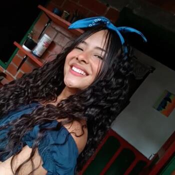 Niñera en La Tebaida: Laura