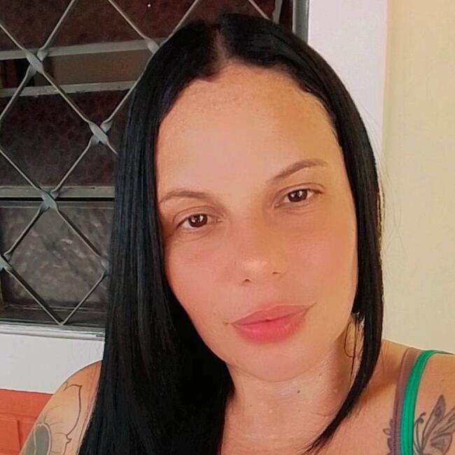 Babá em Nova Granada: Juscely