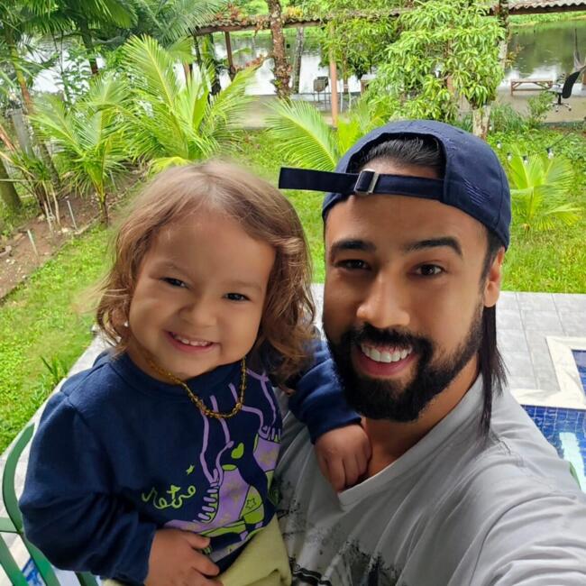 Emprego de babá em Praia Grande: Paulo