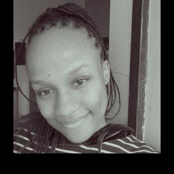 Babysitter in Nairobi: Zara