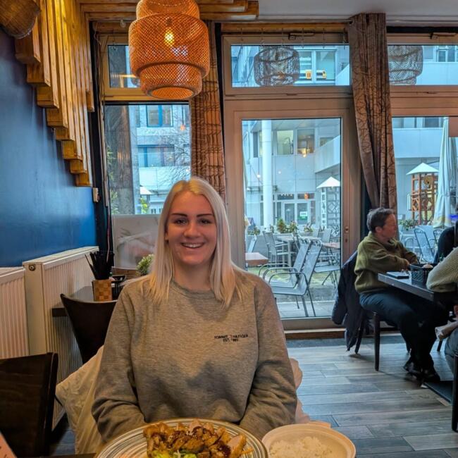 Babysitter in Berlin: Jasmine