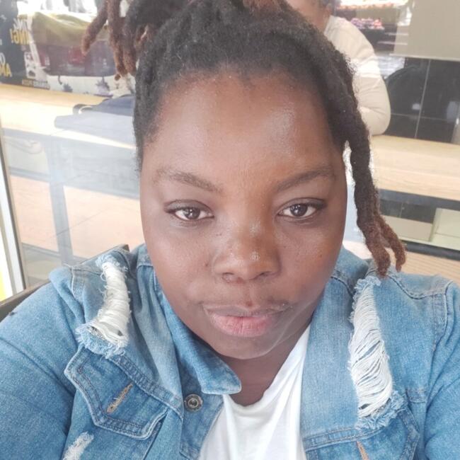Babysitter in Germiston: Hlonipani