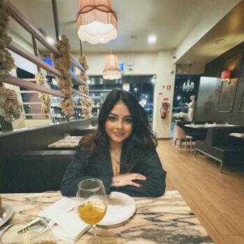 Babysitter em Marinha Grande: Carolayne