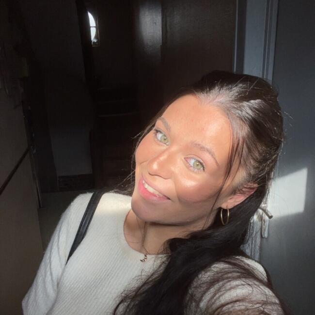 Babysitter in Lisieux: Jessica