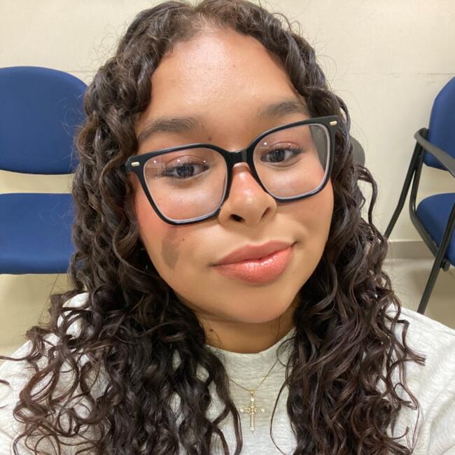 Babysitter in San Miguelito: Leynith