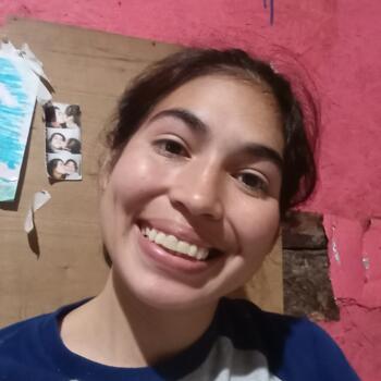 Niñera en Ciudad del Libertador General San Martín: Tais