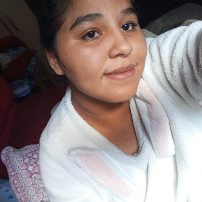 Babysitter in Embu das Artes: Jaiara