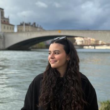 Babysitter in Lyon: Aya