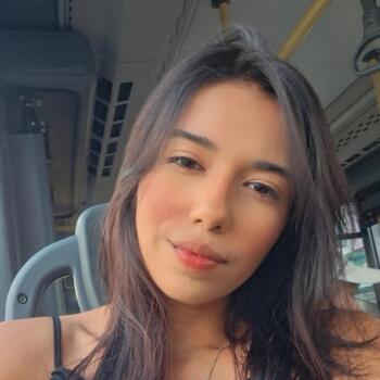 Babysitter in Aparecida de Goiânia: Rayssa