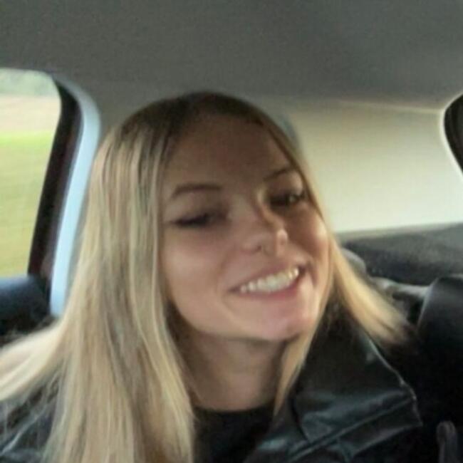 Babysitter in Montdidier: Jade