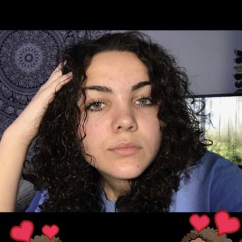 Babysitter Staten Island: Alexis