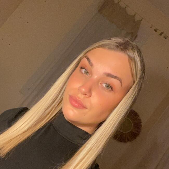 Babysitter in Bordeaux: Jade