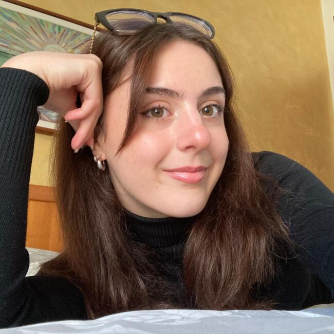 Babysitter in Roseto degli Abruzzi: Veronica