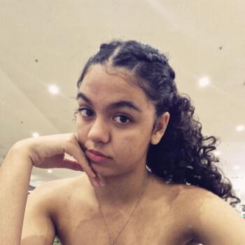 Babysitter in Barueri: Yasmin