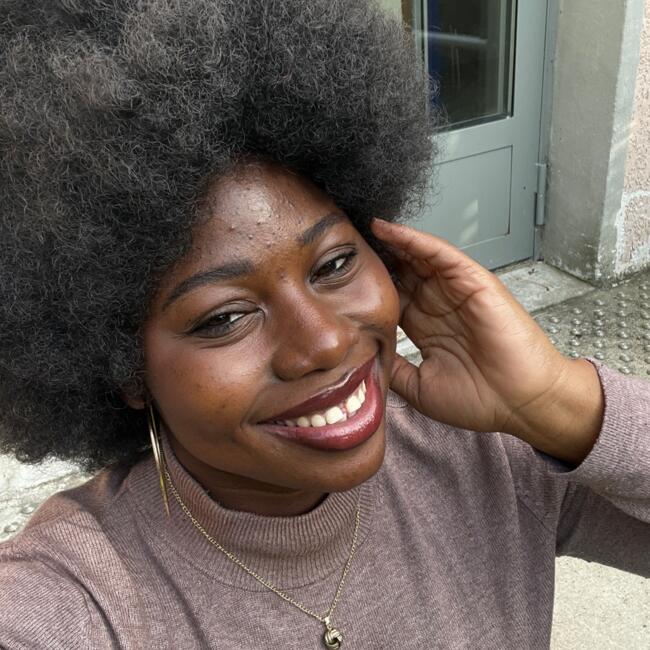 Babysitter in Ivry-sur-Seine: Manuella