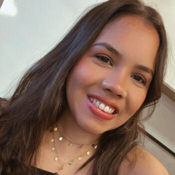 Emprego de babá em Uberaba: emprego de babá Tháfylla