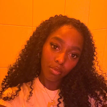 Babysitter in Tours: Sahydja