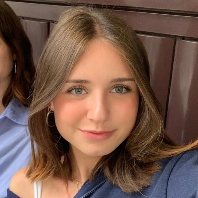 Babysitter in Sydney: Astrid