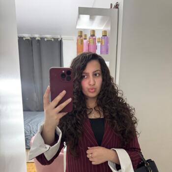 Babysitter Armentières: Rania