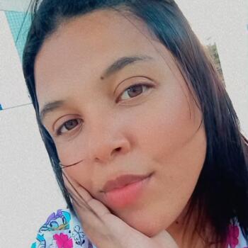 Babá Aracaju: Jaine