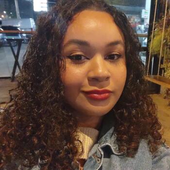 Babysitter in Paulínia: Lauryene