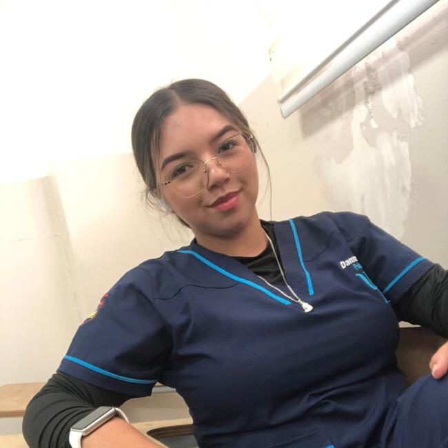 Baby-sitter in Portoviejo: Danna