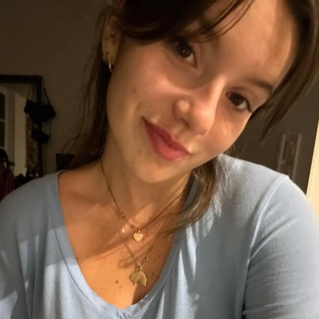 Babysitter in Albi: Lili
