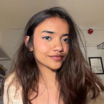 Babysitter in Galway: Shreya