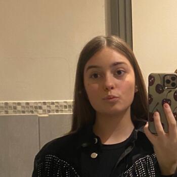 Babysitter in Luton: Elisa