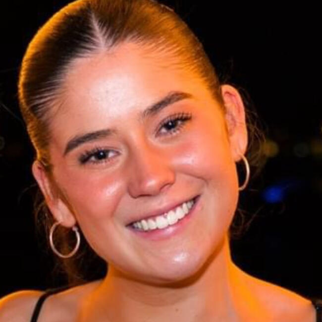 Babysitter in Brisbane: Kate