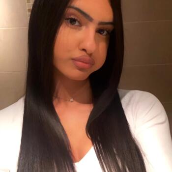 Babysitter in Montmerle-sur-Saône: Flavie
