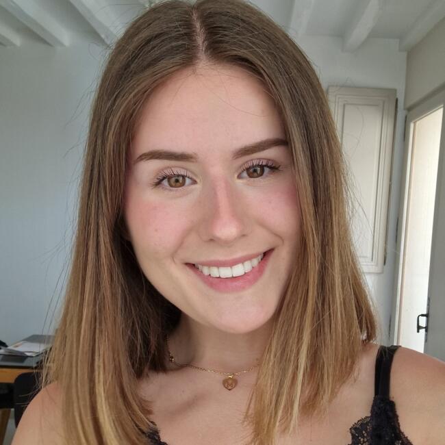 Babysitter in Rozay-en-Brie: Melissa