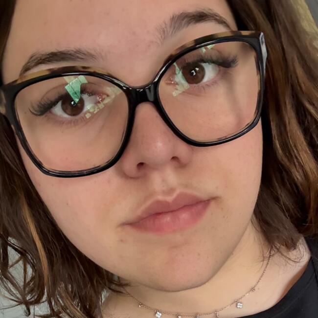 Babysitter in Saint-Benoît: Margaux