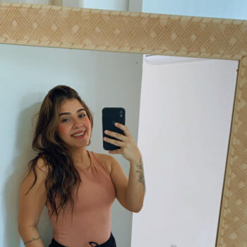 Babysitter Joinville: Agatha