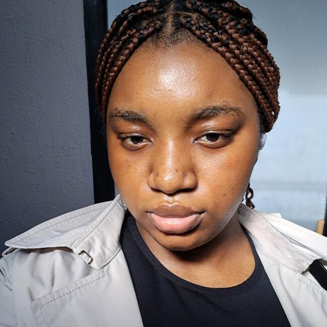 लंदन में बेबीसिटर: Precious