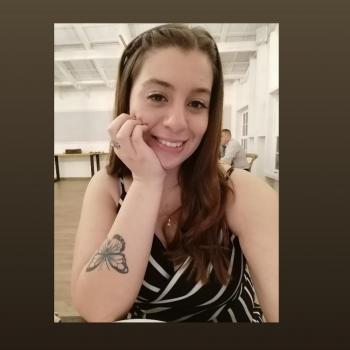 Babysitter in Santa Ana: Maria José
