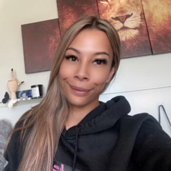 Babysitter in Rotorua: Aqua