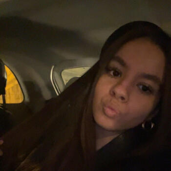 Babysitter in Tassin-la-Demi-Lune: Nayla